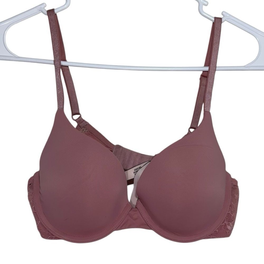 Victoria’s Secret 32C Pink T-Shirt Push Up Bra